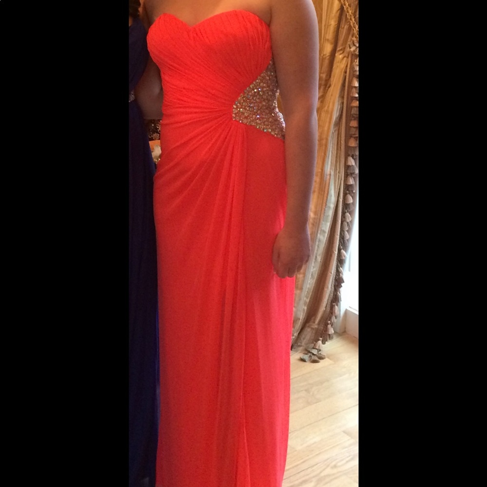 Prom Dress - Strapless Floor Length